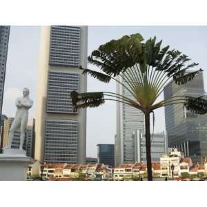  Raffles Landing Site, Statue of Sir Stamford Raffles with 