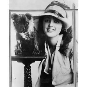  1920 photo Virginia Rappe, head and shoulders portrait 