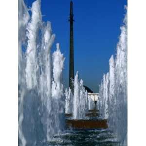  Fountains and Obelisk in Victory Park (Park Pobedy 
