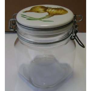  Glass Canning Jar with Latch Lid   24 oz   Lid has a 