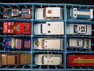   MATCHBOX MODEL CARRY CASE FILLED WITH 24 VINTAGE VARIETY OF MODEL CARS