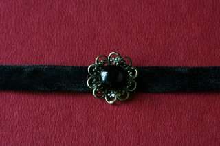   victorian gothic vintage costume black velvet lolita choker necklace